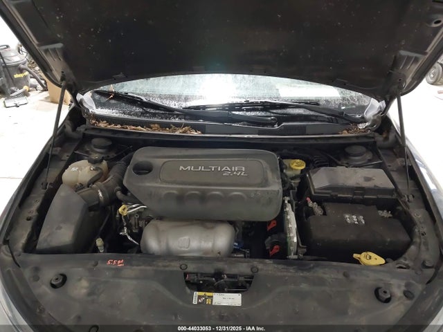 Chrysler 200 C 2015 1C3CCCCB6FN714380 Image 10