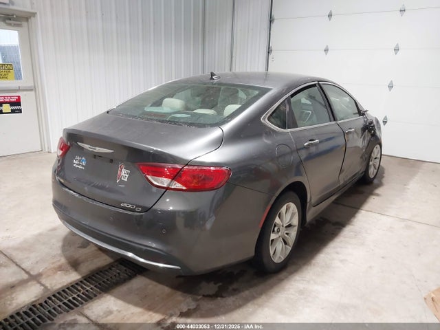 Chrysler 200 C 2015 1C3CCCCB6FN714380 Image 4