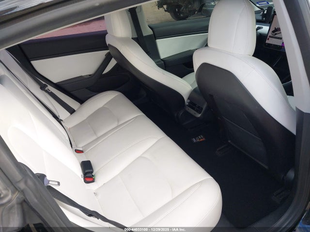 Продажа на аукционе авто 2019 Tesla Model 3 Long Range/performance, vin: 5YJ3E1EB9KF192313, номер лота: 44033100