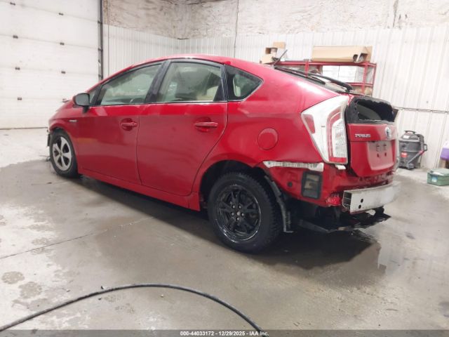 2015 TOYOTA PRIUS JTDKN3DU2F0462321 Photo 2