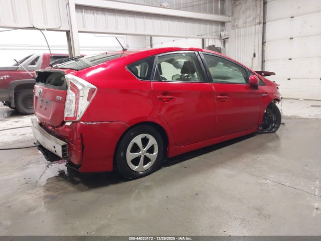 2015 TOYOTA PRIUS JTDKN3DU2F0462321 Photo 3