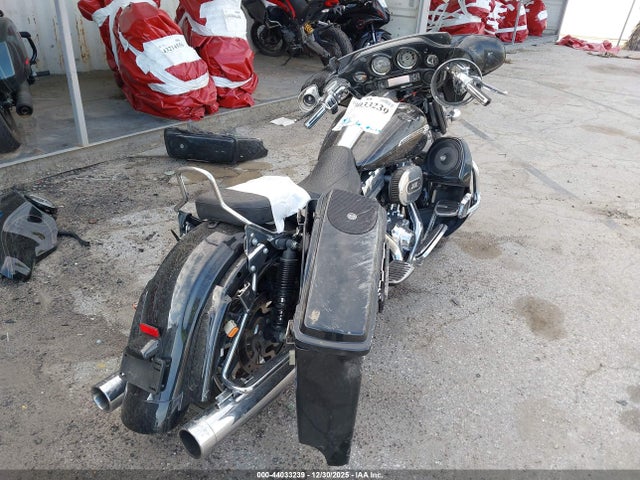 2012 HARLEY-DAVIDSON FLHXSE3 1HD1PZ835CB961607 Photo 3