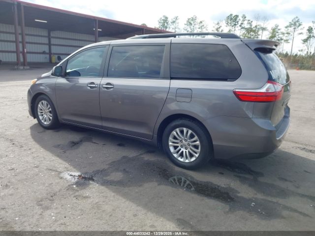 2015 TOYOTA SIENNA 5TDYK3DC1FS624026 Photo 2