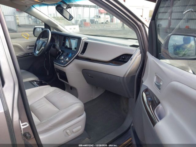 2015 TOYOTA SIENNA 5TDYK3DC1FS624026 Photo 4