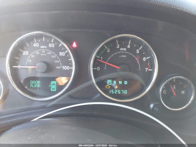 1C4BJWDG8EL140867 Jeep Wrangler Unlimited Sport