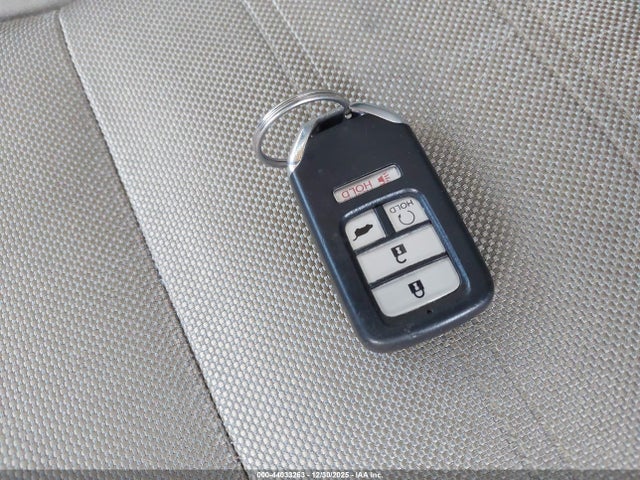 2HKRW2H58HH684215 Honda CR-V EX