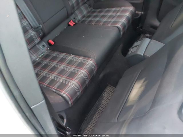 2015 VOLKSWAGEN GOLF GTI 3VWYT7AU4FM031730 Photo 7