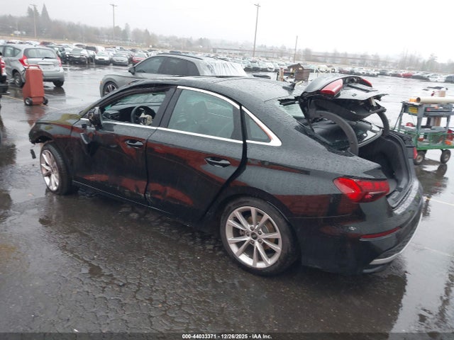 2025 AUDI A3 WAUGUDGY2SA065349 Photo 2