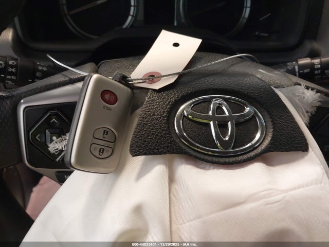 2019 TOYOTA 4RUNNER JTEBU5JR8K5631801 Photo 10