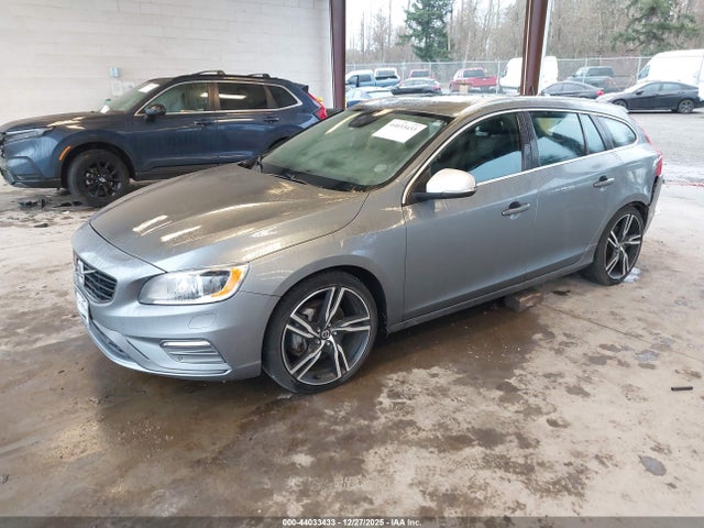 2017 VOLVO V60 YV149MSS4H1343245 Photo 1