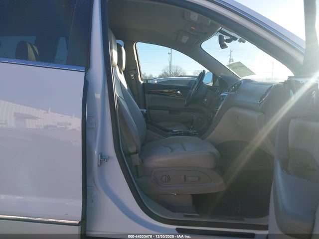 Buick Enclave 2017 5GAKVBKD2HJ346970 Image 5