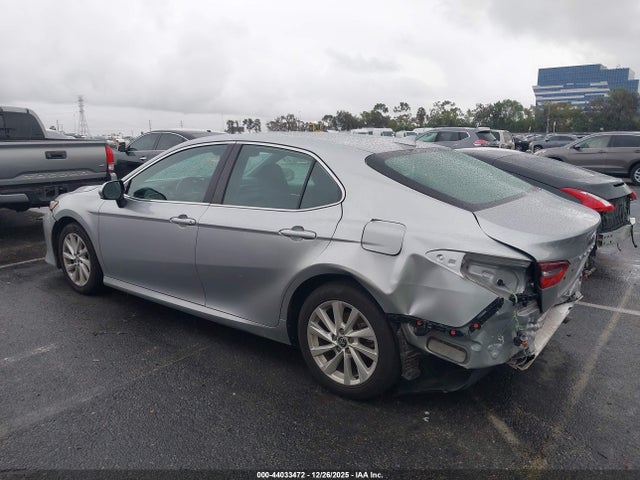 4T1C11AK3PU727986 Toyota CAMRY LE
