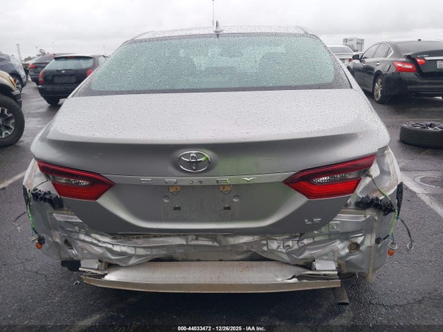 4T1C11AK3PU727986 Toyota CAMRY LE