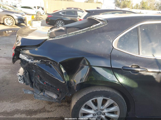 4T1B11HK4JU112694 Toyota CAMRY LE