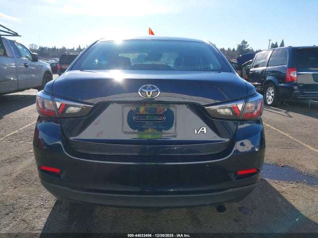 3MYDLBYV6HY176588 Toyota YARIS IA