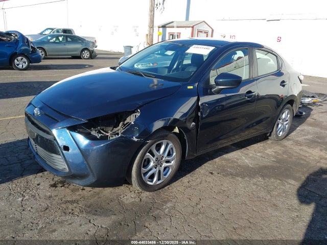 3MYDLBYV6HY176588 Toyota YARIS IA