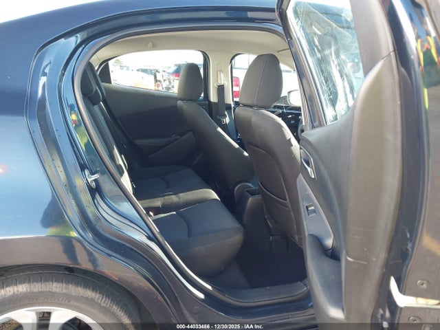 3MYDLBYV6HY176588 Toyota YARIS IA