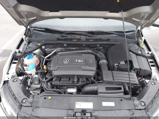 3VWL17AJ8FM313925 Volkswagen Jetta 1.8t Sel