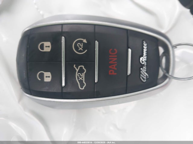 2018 ALFA ROMEO GIULIA ZARFAEAV0J7572800 Photo 10