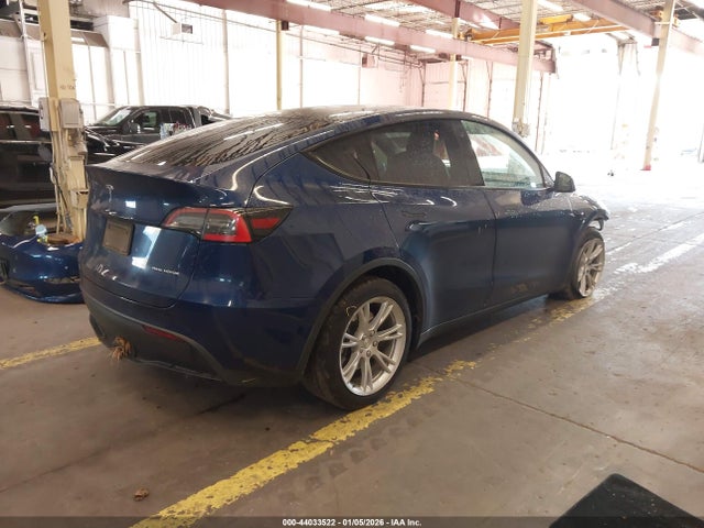 2021 TESLA MODEL Y 5YJYGDEE5MF099836 Photo 3