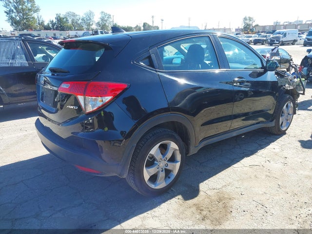 3CZRU6H35NM744835 Honda Hr-v Awd Lx