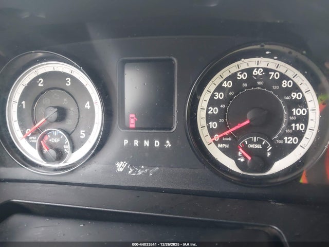 3C6UR5JLXEG217983 RAM 2500 Slt