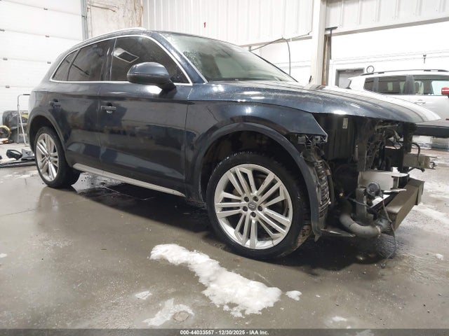 WA1BNAFY3J2128875 Audi Q5 2.0t Premium/2.0t Tech Premium