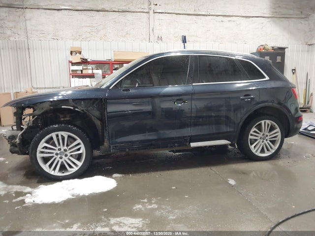 WA1BNAFY3J2128875 Audi Q5 2.0t Premium/2.0t Tech Premium