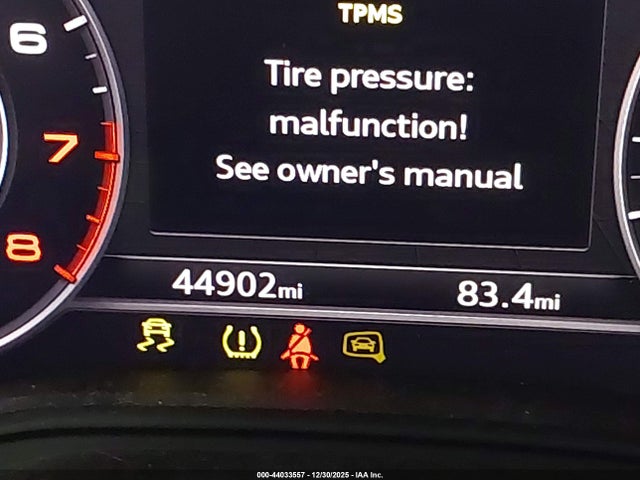 WA1BNAFY3J2128875 Audi Q5 2.0t Premium/2.0t Tech Premium