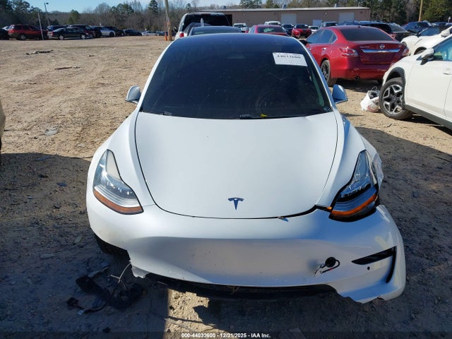 Tesla Model 3 Long Range/mid Range 2018 5YJ3E1EA8JF060181 Image 11