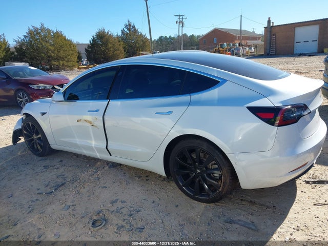 Tesla Model 3 Long Range/mid Range 2018 5YJ3E1EA8JF060181 Image 13