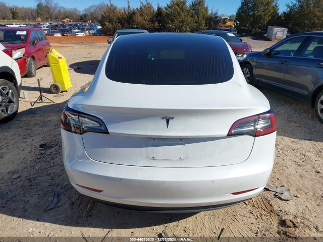 Tesla Model 3 Long Range/mid Range 2018 5YJ3E1EA8JF060181 Image 15