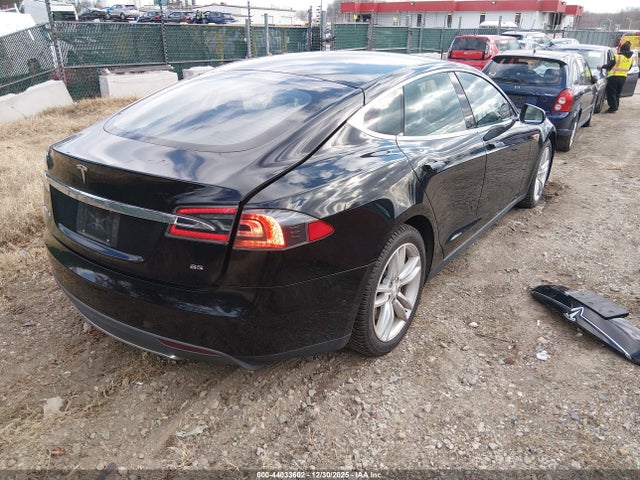 2014 TESLA MODEL S 5YJSA1H18EFP61103 Photo 3