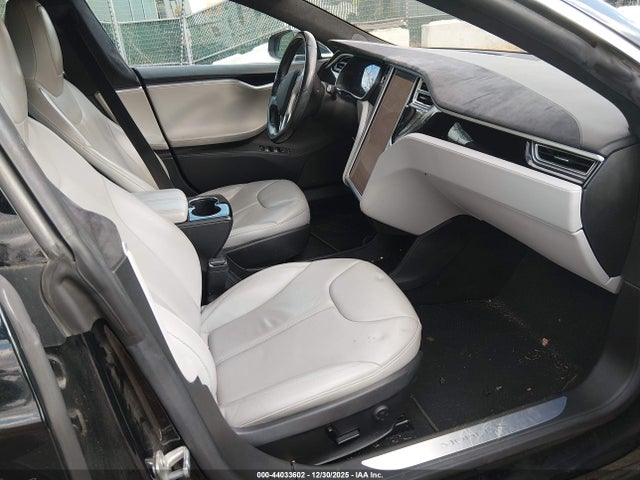 2014 TESLA MODEL S 5YJSA1H18EFP61103 Photo 4
