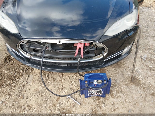 2014 TESLA MODEL S 5YJSA1H18EFP61103 Photo 5