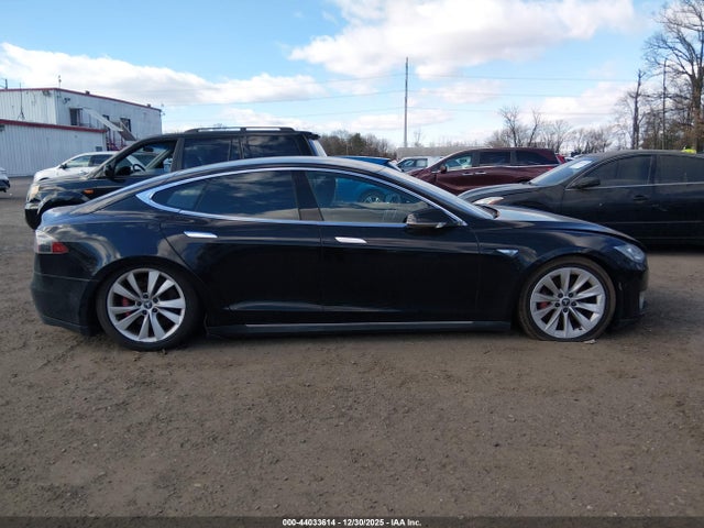 Продажа на аукционе авто 2014 Tesla Model S P85d, vin: 5YJSA1H25EFP64310, номер лота: 44033614