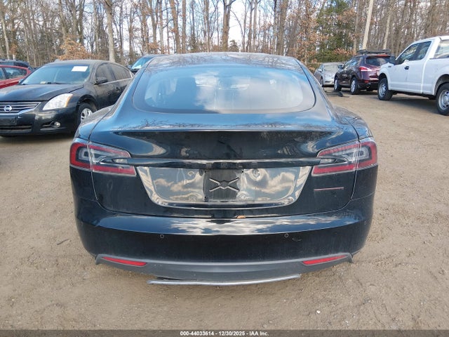 Продажа на аукционе авто 2014 Tesla Model S P85d, vin: 5YJSA1H25EFP64310, номер лота: 44033614