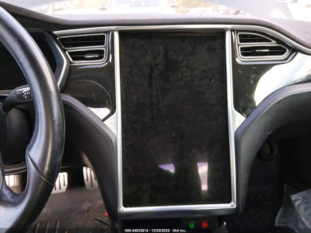 Продажа на аукционе авто 2014 Tesla Model S P85d, vin: 5YJSA1H25EFP64310, номер лота: 44033614