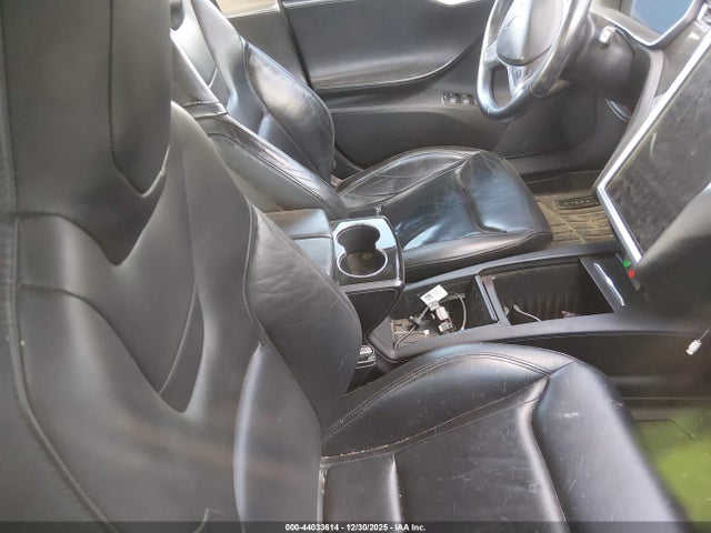 Продажа на аукционе авто 2014 Tesla Model S P85d, vin: 5YJSA1H25EFP64310, номер лота: 44033614