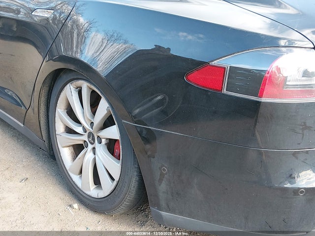 Продажа на аукционе авто 2014 Tesla Model S P85d, vin: 5YJSA1H25EFP64310, номер лота: 44033614