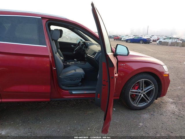 2018 AUDI SQ5 WA1C4AFY4J2205065 Photo 4