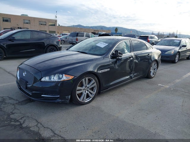 2012 JAGUAR XJ SAJWA2GB0CLV29527 Photo 1