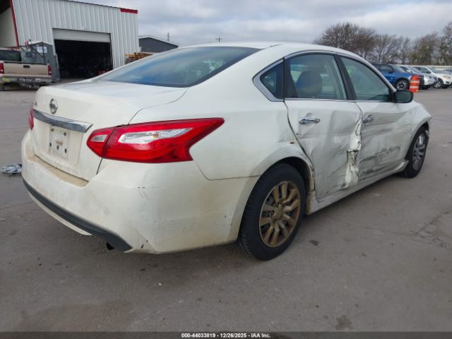2017 NISSAN ALTIMA 1N4AL3AP7HC194342 Photo 3