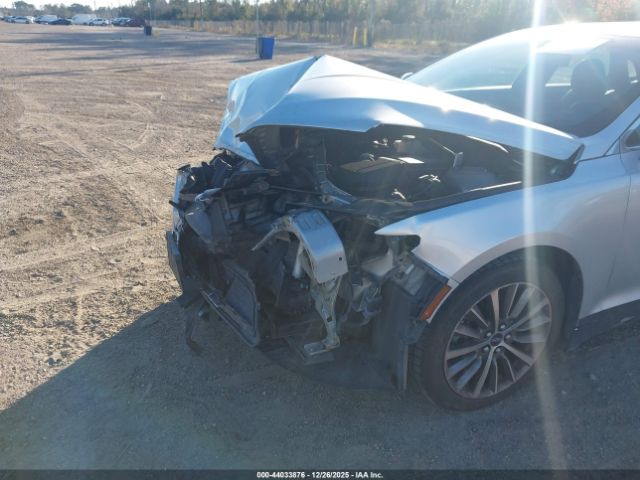 2017 LINCOLN MKZ 3LN6L5C94HR624187 Photo 5
