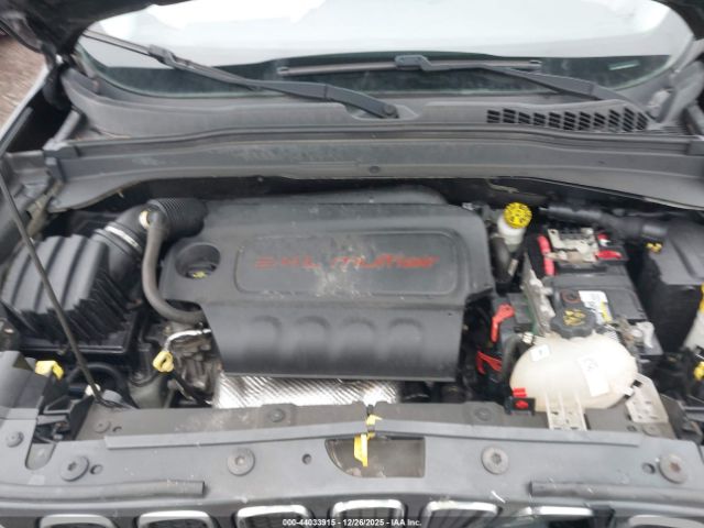 2015 JEEP RENEGADE ZACCJBBT2FPB38431 Photo 9