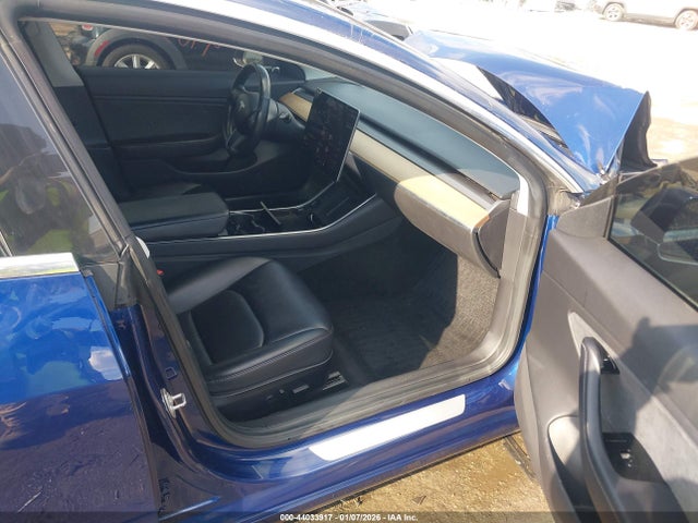 2019 TESLA MODEL 3 5YJ3E1EA5KF299432 Photo 4