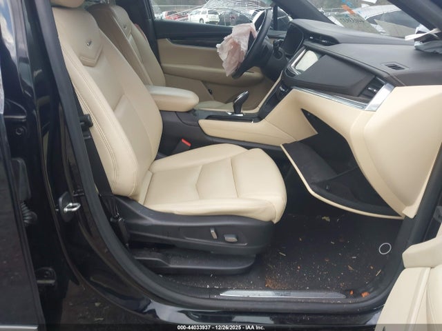 2017 CADILLAC XT5 1GYKNARS5HZ174913 Photo 4