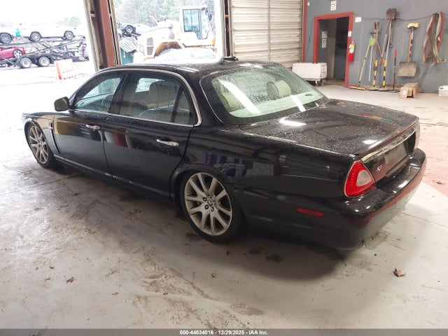 2009 JAGUAR XJ SAJWA79B79SH31633 Photo 2