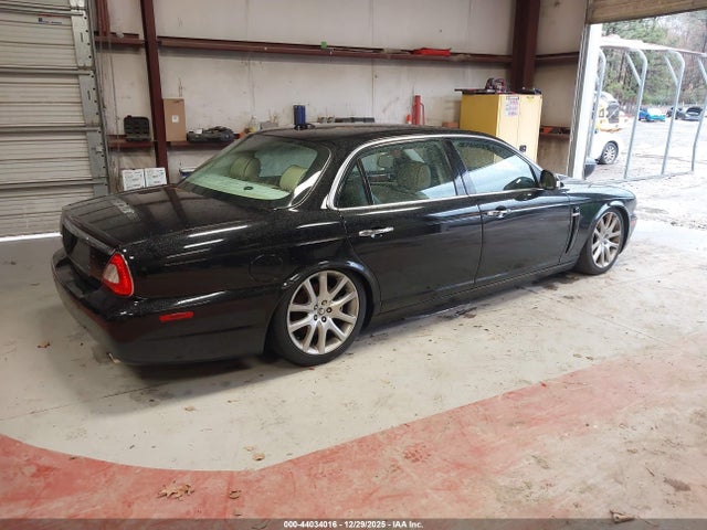 2009 JAGUAR XJ SAJWA79B79SH31633 Photo 3