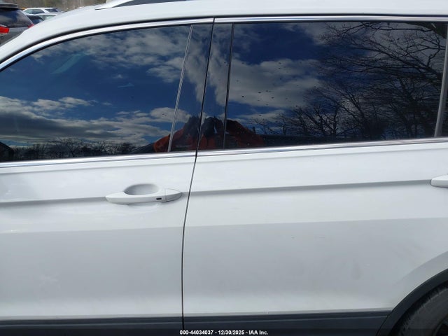 Aukcja sprzedaży 2022 Volkswagen Tiguan 2.0t Se, vin: 3VV3B7AX8NM059248, numer aukcji: 44034037